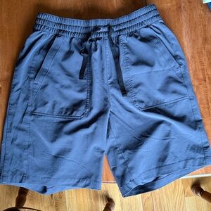 Orvis Woman’s Grey Explorer Shorts